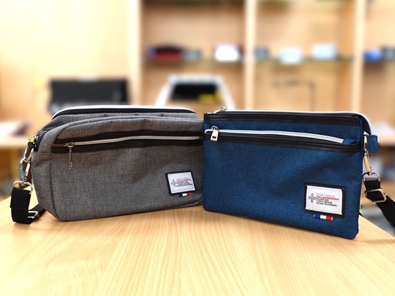 ミニショルダーバッグの写真