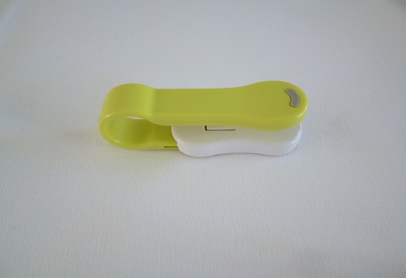 パックと袋のカッターの写真